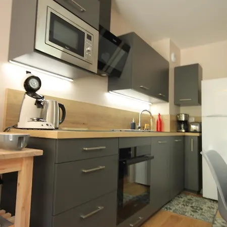 Scandinave Avec Parking Au - Fr-1-858-1
